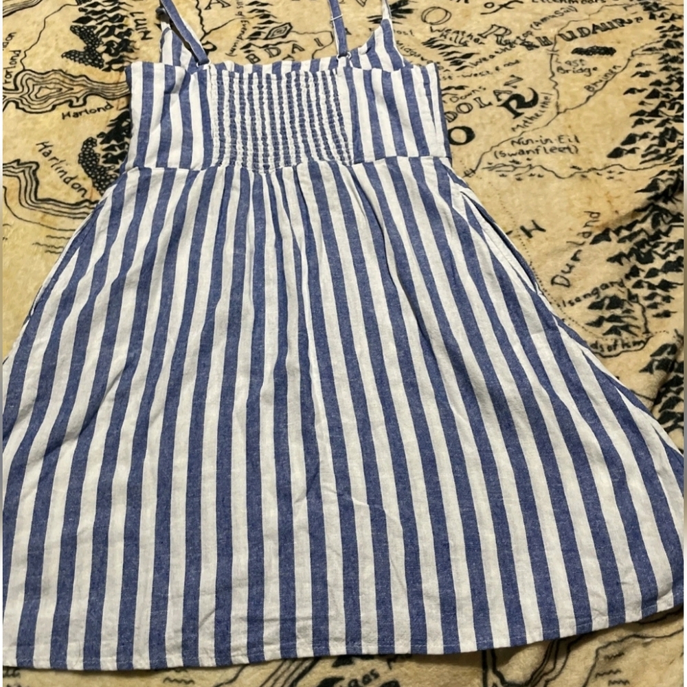 Old Navy Size Medium Blue And White Striped Dress Linen Blend Back Smocking - Picture 9 of 11